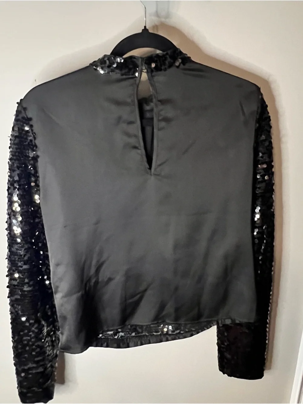 H&M Black Sequin Long Sleeve Top - Picture 3 of 3
